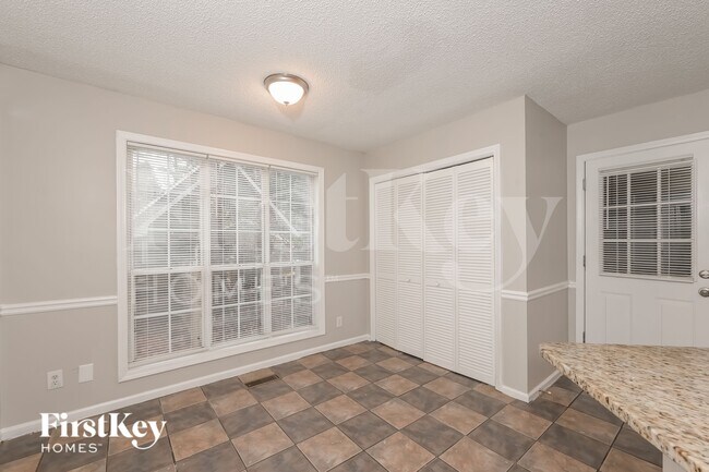 Photo - 412 Nicole Ct