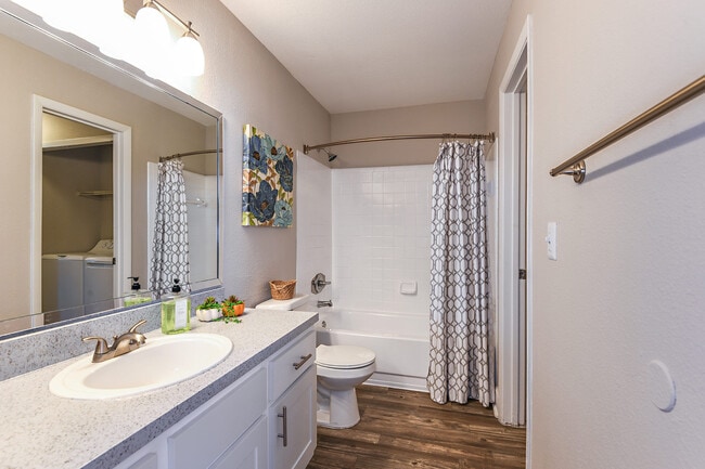 Photo - Fourteen01 Apartments