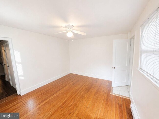 2914 Poplar St Unit 1R