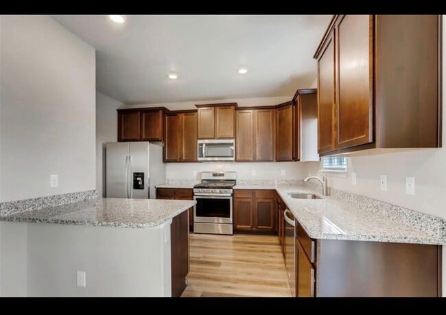 14934 Guernsey Dr