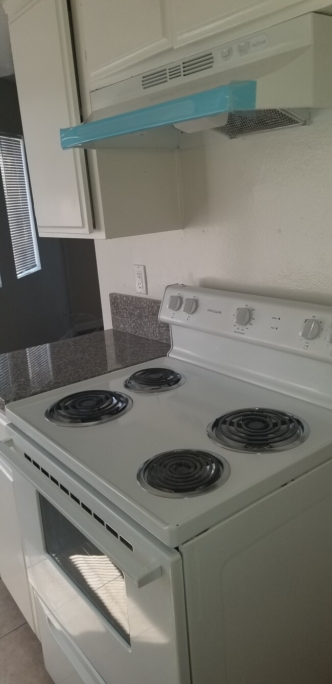 Photo - Sherman Grove Apartments