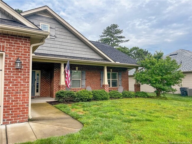 Photo - 144 Parkside Dr