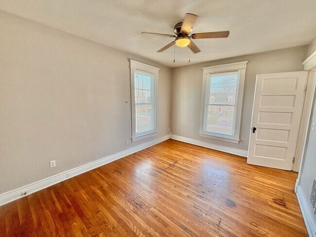 Photo - 208 W Tenny Ave Unit 3