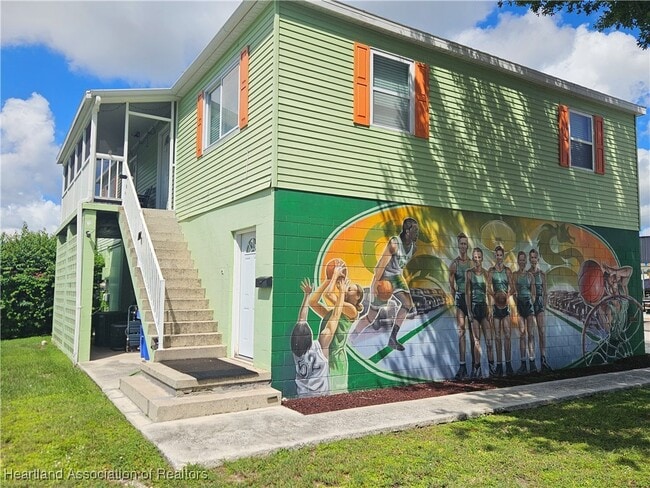 Building Photo - 370 E Interlake Blvd Rental