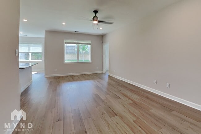 Photo - 6188 White Spruce Dr