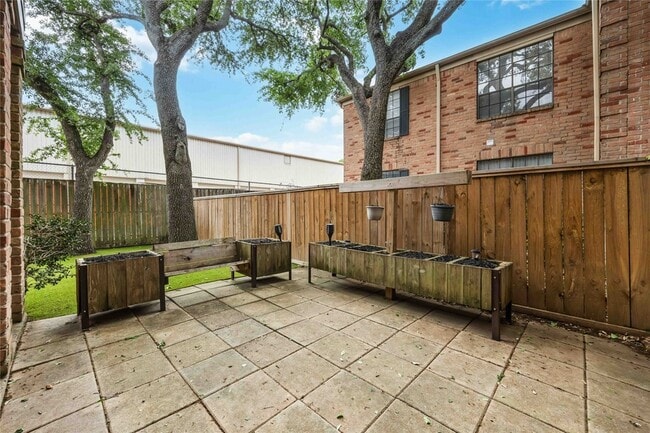 Photo - 2255 Braeswood Park Dr Unidad 105