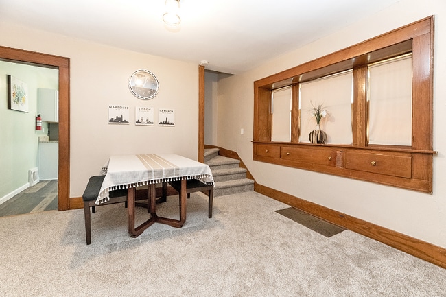 Photo - 321 W Lapeer St