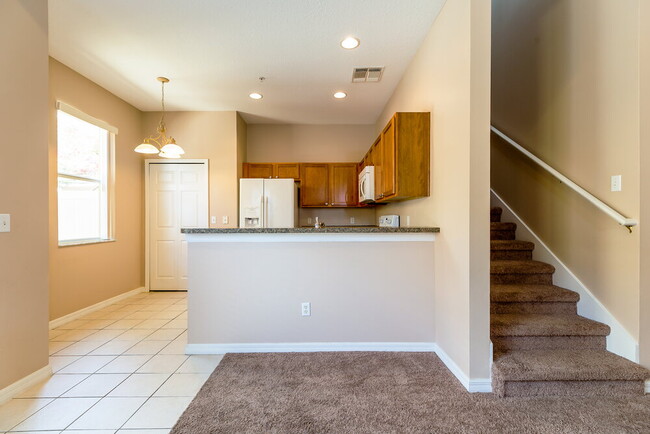 Photo - 6119 Chapledale Dr