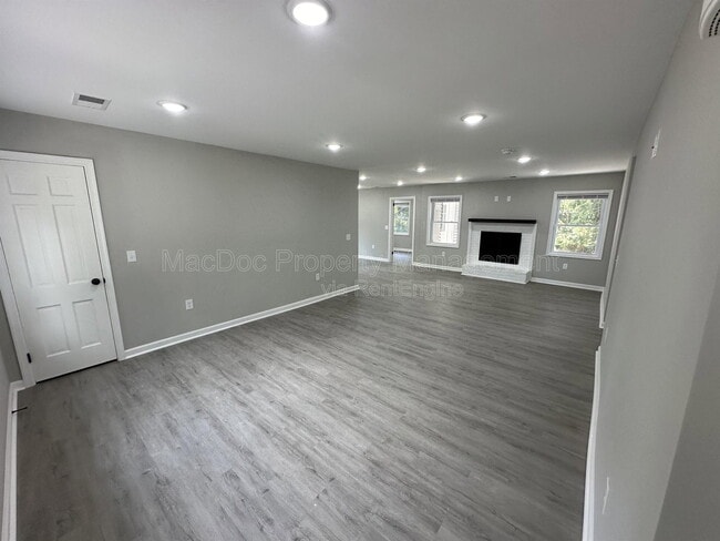 Photo - 12317 Metlock Rd