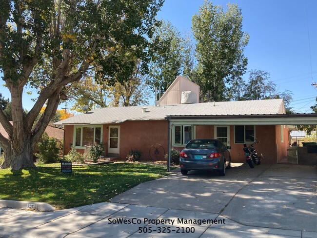 Charming 3 Bedroom 2 Bath Home in Aztec - Charming 3 Bedroom 2 Bath Home in Aztec