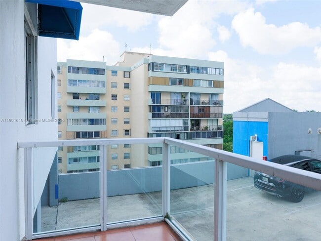 Photo - 5091 NW 7th St Unidad 710