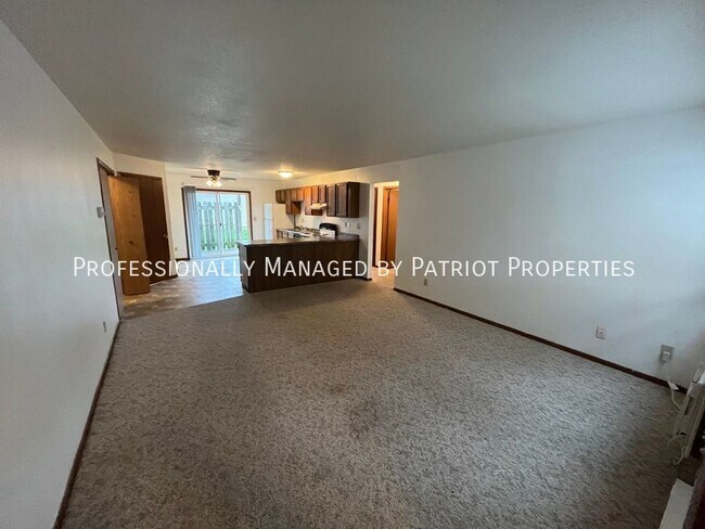 Photo - 205 E Veterans St Unidad D