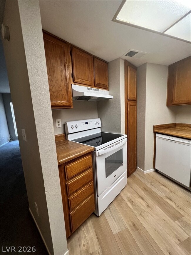 Photo - 3771 Shirebrook Dr Unit 88