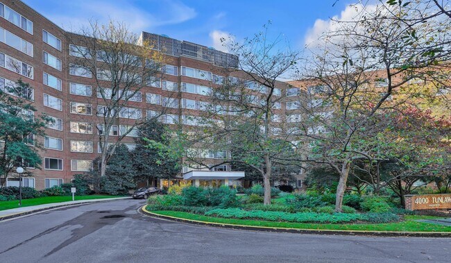 4000 Tunlaw - 4000 Tunlaw Rd NW Unidad Apt 416