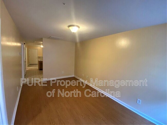 Photo - 2507 Pinnix St Unidad B