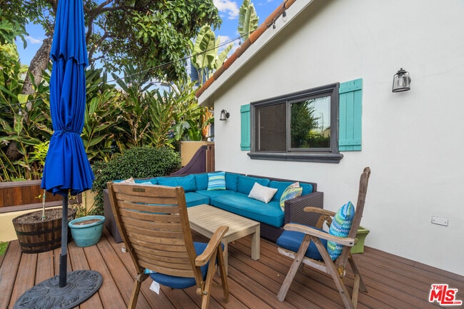 Photo - 2464 Glyndon Ave