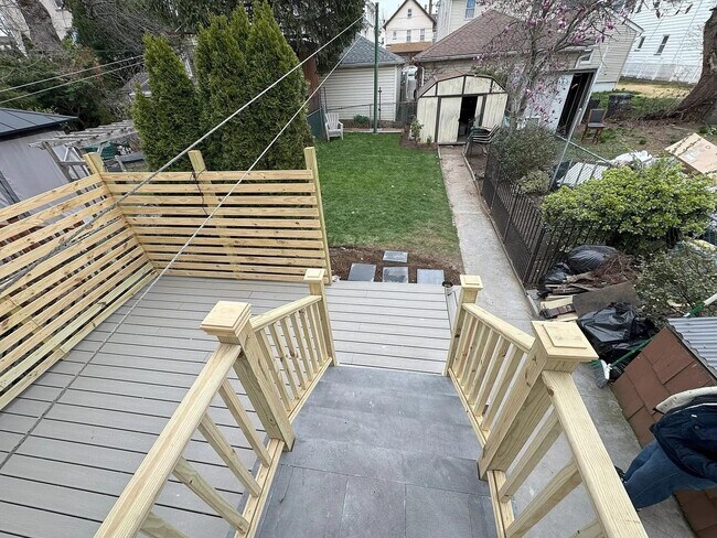 Photo - 83 Anderson Ave Unidad 1