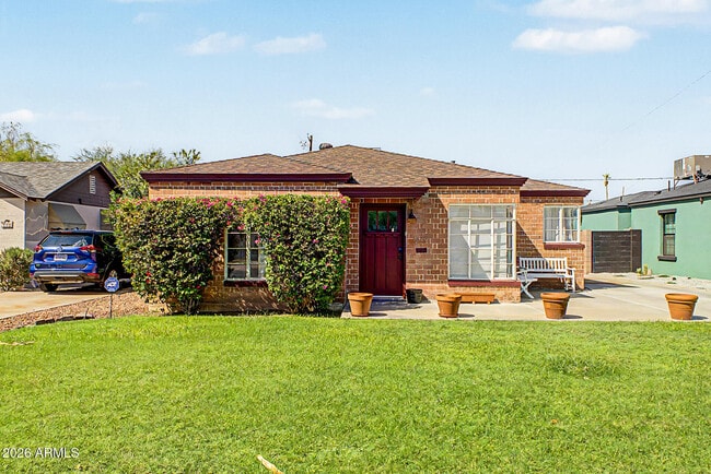 Photo - 1326 E Palm Ln