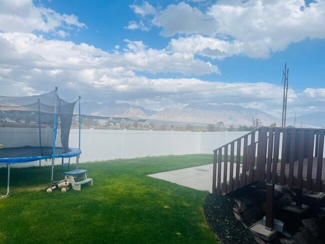 Photo - 4963 E Silver Ridge Rd Unit Upstairs