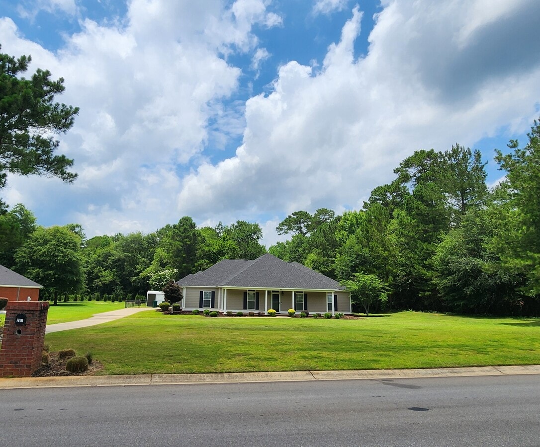 Photo - 261 Willow Lake Dr House