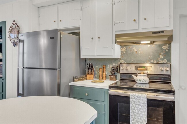 Photo - 205 Main St Unit 1