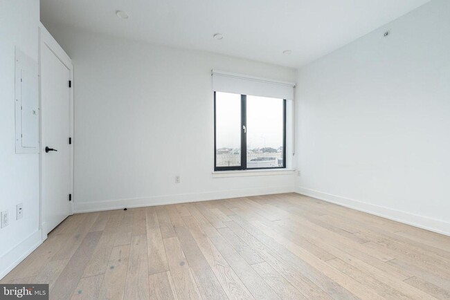 Photo - 965 Frankford Ave Unit 301