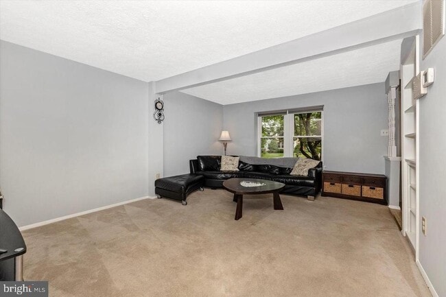 Photo - 1780 Hillmeade Square