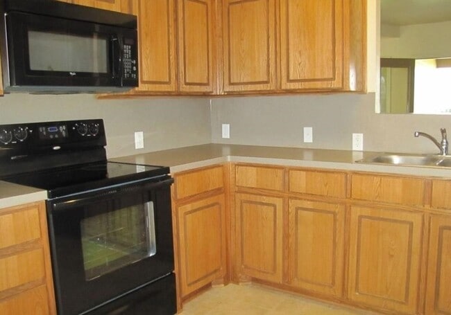 Photo - 4bed / 2 bath AVAILABLE SOON!!!!! MID JANUARY