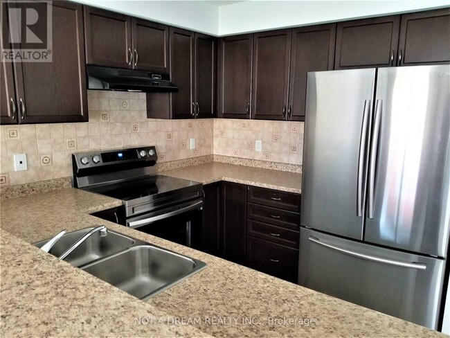 Photo - 1388 Hunter St