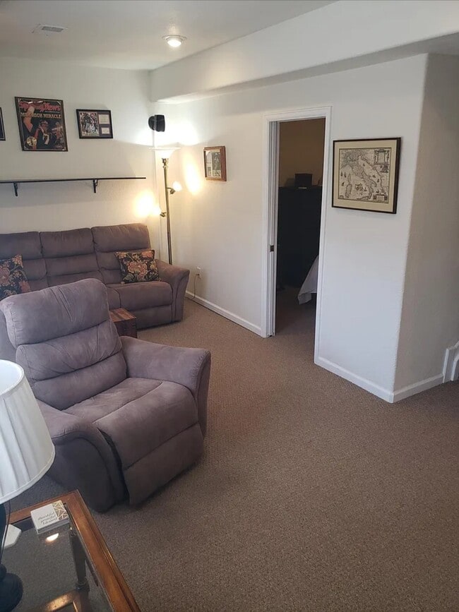 Photo - 1475 Live Oak Rd