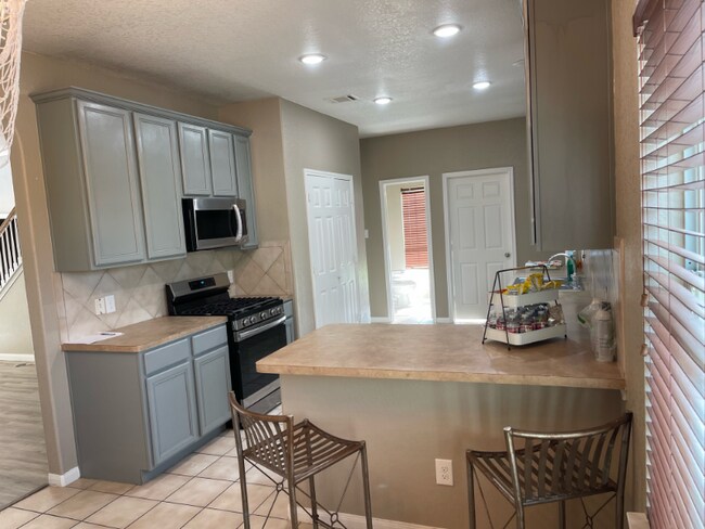 Photo - 4035 Hawthorn Glen Ct