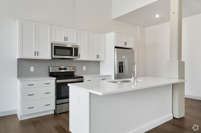 1BR, 1BA - 798SF - Kitchen