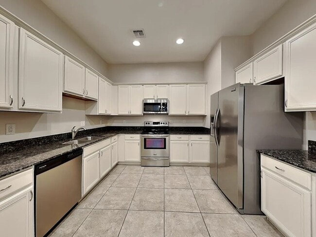 Photo - 1367 S Country Club Dr