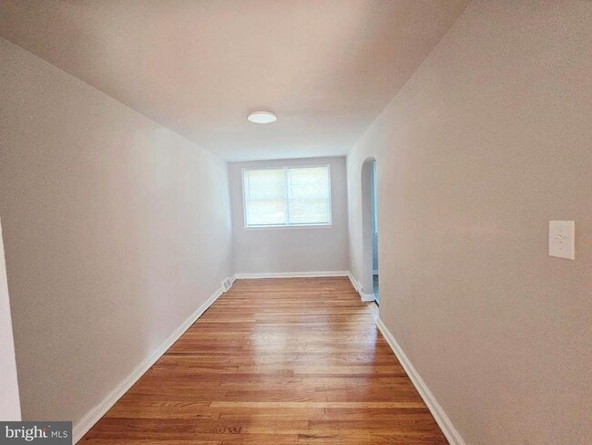 Photo - 6931 Greenway Ave