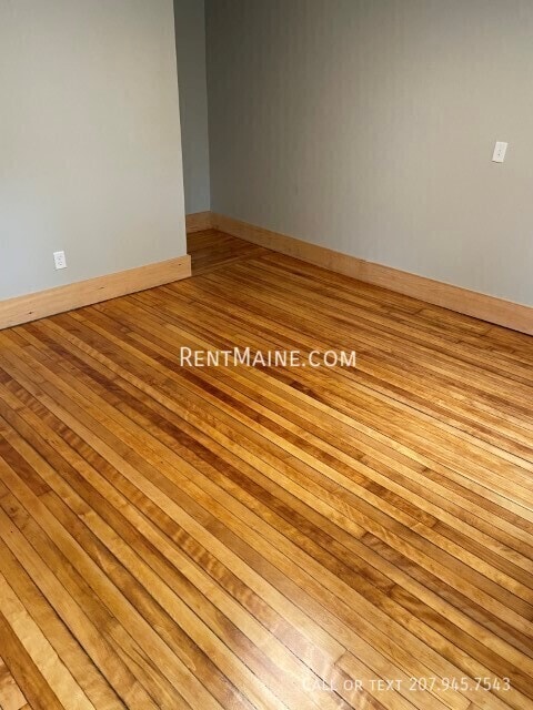 Photo - 118 Grove St Unit 2