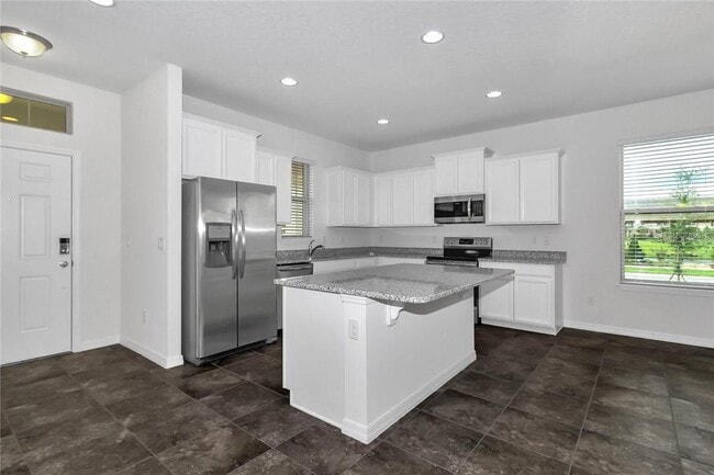 Photo - 16242 Outlook Shore Aly