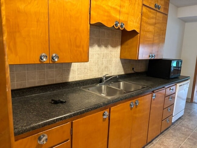 Photo - 3 Bedroom, 2 Bath House
