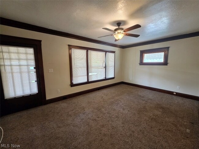 Photo - 4100 Mapledale Ave Unidad #2