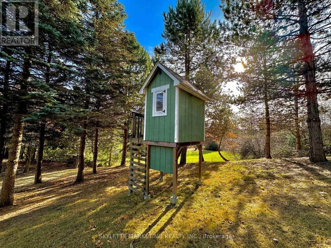 Photo - 8 Blue Grass Dr