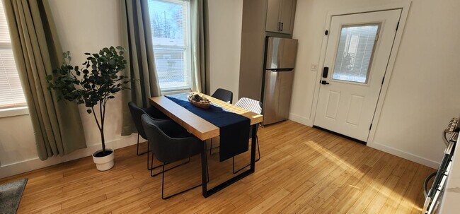 Photo - 246 W Linden Ave Unit 3