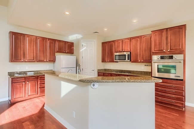 Photo - 9007 S 10th Dr