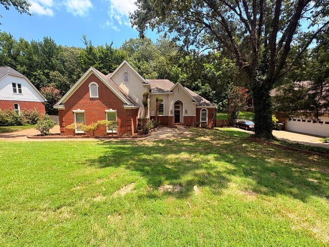 Photo - One Of Kind Home In Woodchase Subdivision! Over 3400 Sq Ft! Must have owner's approval on pets, f...