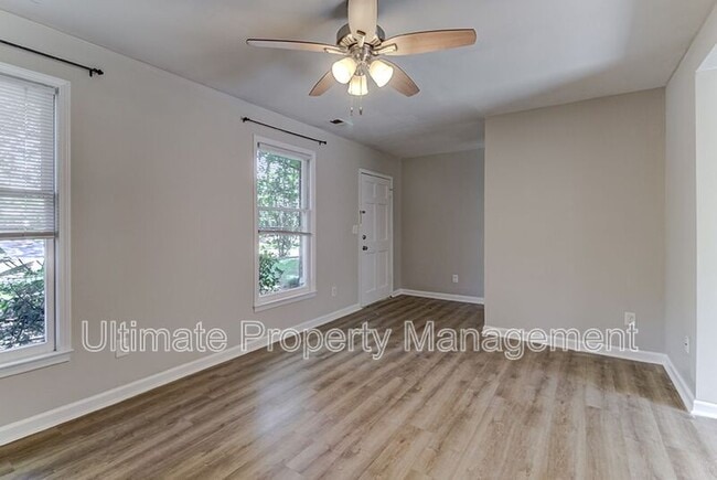 Photo - 5038 Shelley Dr