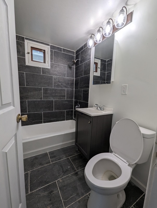 Building Photo - 2541 N 34th St