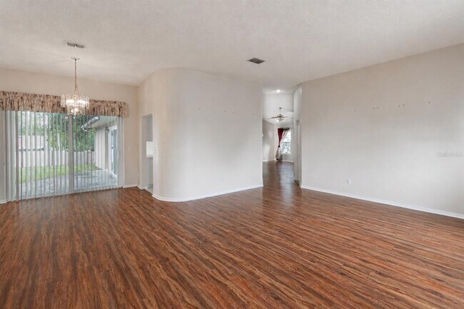 Photo - 10435 Crestfield Dr