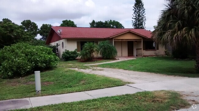 Building Photo - 122 W Perry Ln Rental