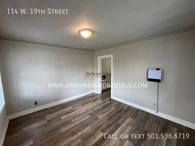 Photo - 114 W 19th St