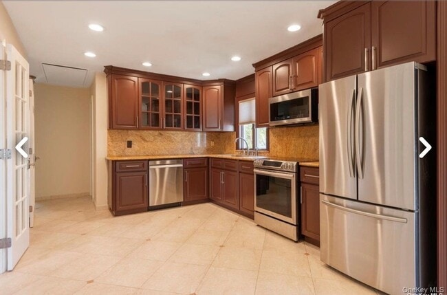 Photo - 171 Roslyn Rd