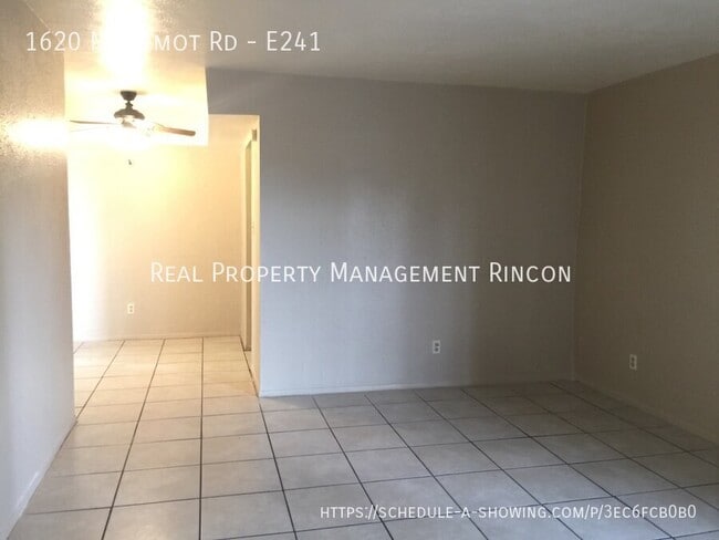Photo - 1620 N Wilmot Rd Townhome