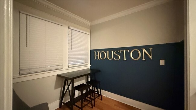 Building Photo - 1414 Austin St Unit 03